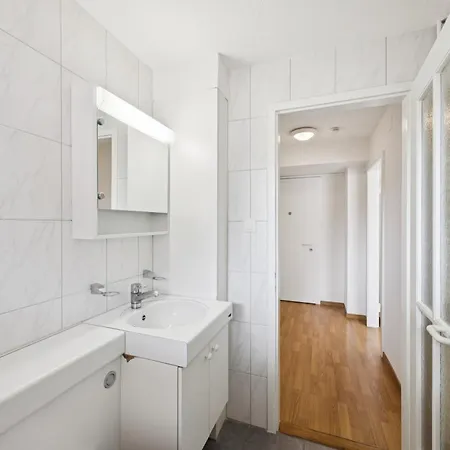 Very Centrally Located - Crown 15 * Цюрих