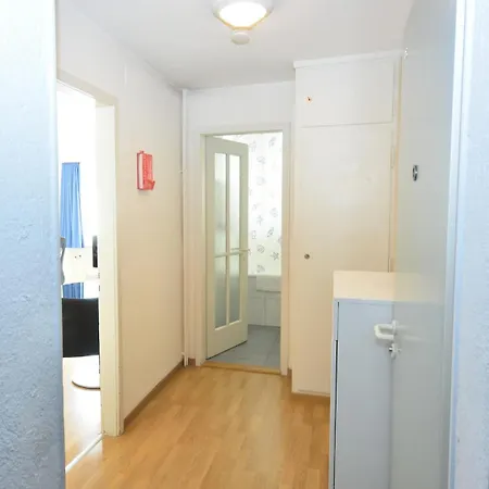 Very Centrally Located - Crown 15