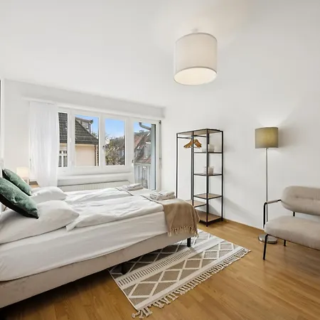 아파트 Very Centrally Located - Crown 15